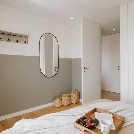 아파트 Piombino - 2 Bedrooms And Terrace In Alvalade *