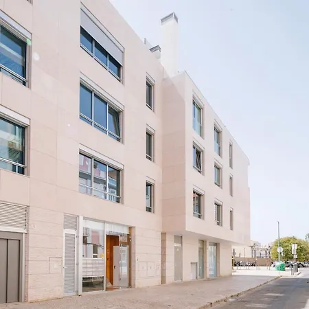 Piombino - 2 Bedrooms And Terrace In Alvalade דירה