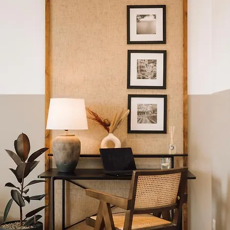 아파트 Piombino - 2 Bedrooms And Terrace In Alvalade 리스본