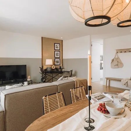 Piombino - 2 Bedrooms And Terrace In Alvalade 公寓 *