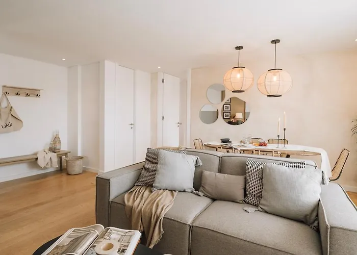 Piombino - 2 Bedrooms And Terrace In Alvalade Apartment *